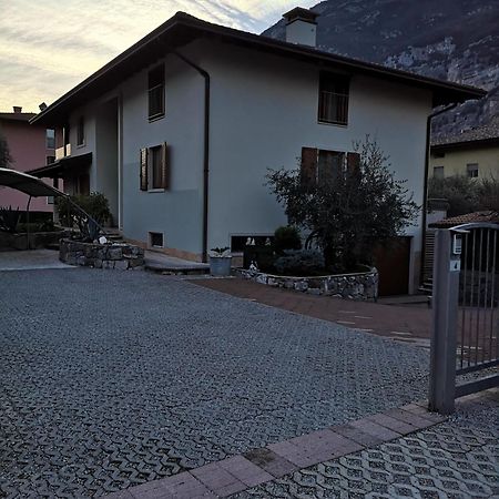 Apartment Sweet Retreat Dro Bagian luar foto