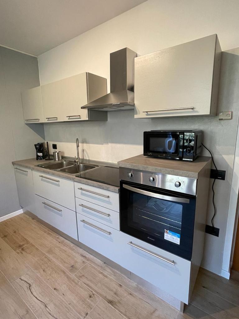 Apartment Sweet Retreat Dro Bagian luar foto