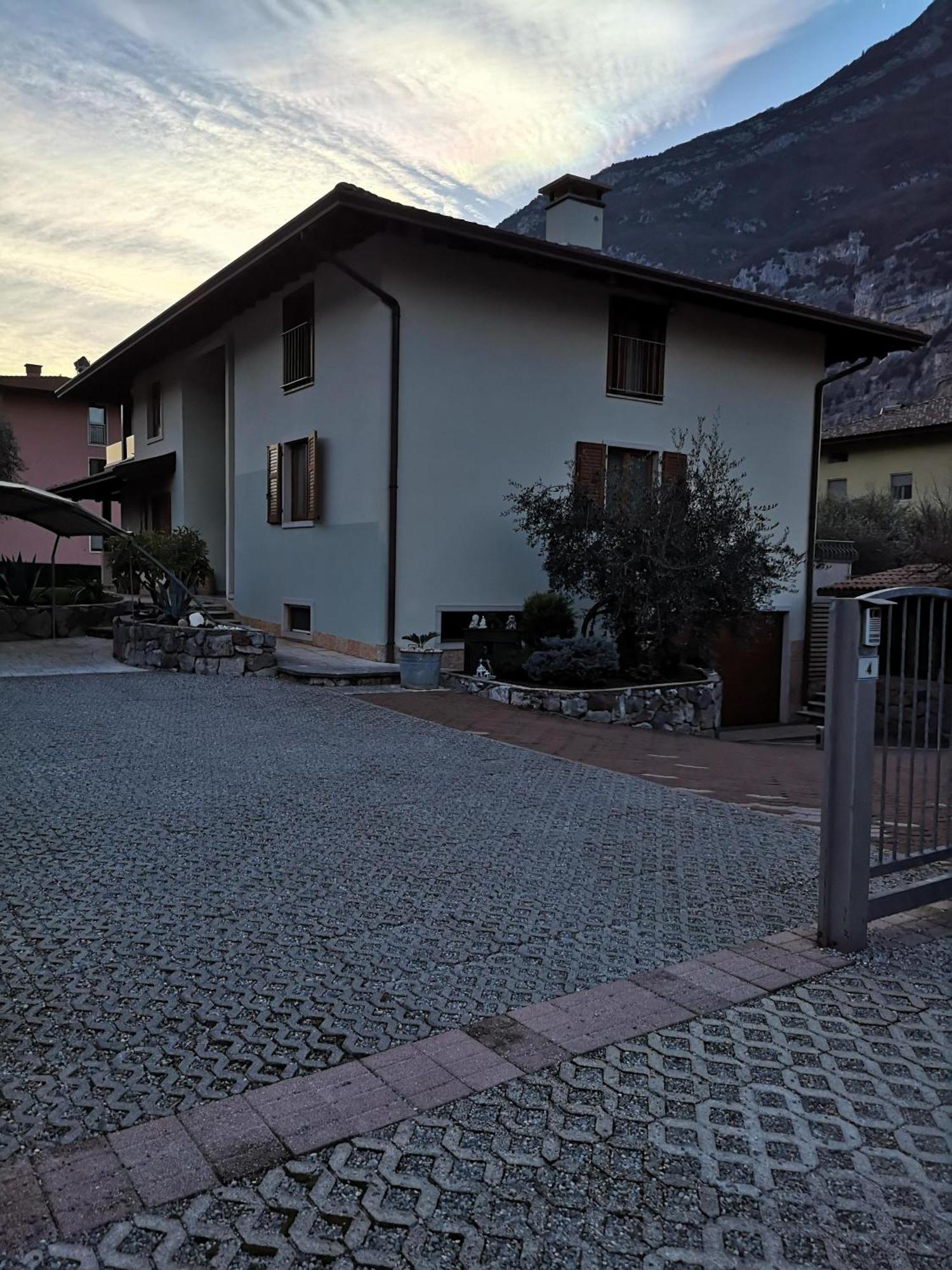 Apartment Sweet Retreat Dro Bagian luar foto